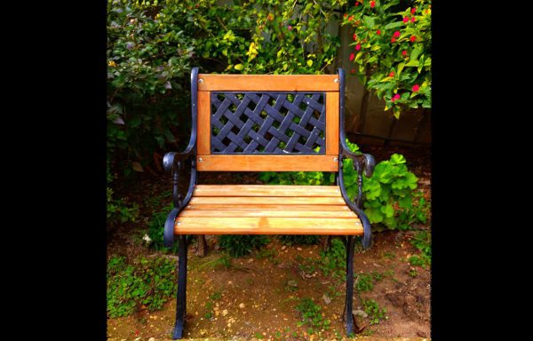 Black Simple Bench